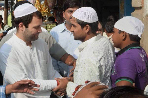 pakhishukla21's tweet photo. #BiggestScamOfTheCountry is that Rahul Gandhi claiming himself as Dattatreya Brahman. #Tapasya #Constitution https://t.co/L8Hsdrwpn1