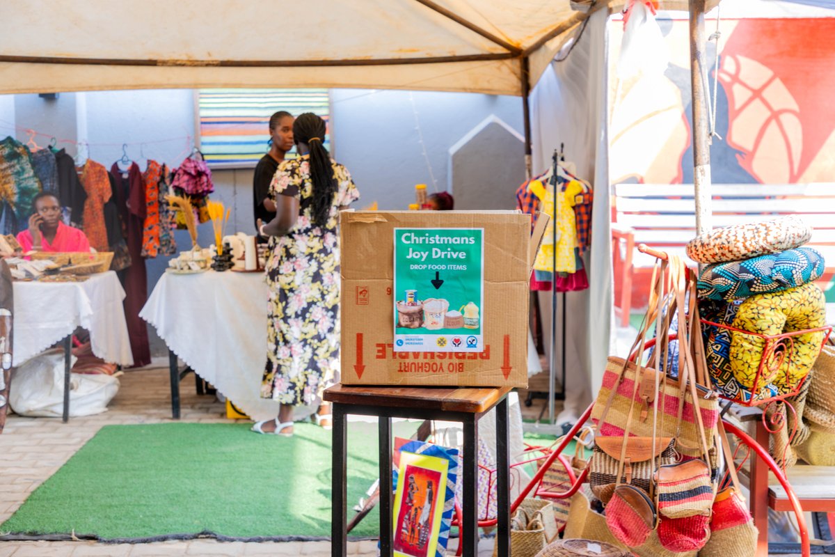 SceniusHub's tweet photo. Attention Bazaar Attendees!
Spread holiday cheer by supporting our Christmas Joy Drive during the 3-day Festive Bazaar.
Bring donations like clothes, food or cash to Scenius Hub and help brighten the season for those in need.
#SceniusBazaar #ShopLocal #FestiveBazaar https://t.co/eGdtYFwDZ8