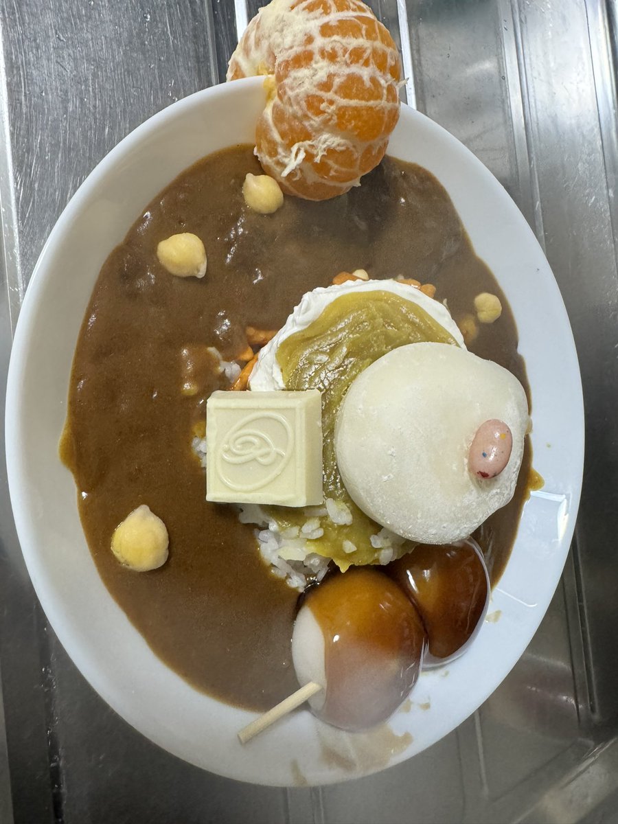 bearbeardayo's tweet photo. 今夜のイカれたメンバー(闇カレー)を紹介するぜぇ(サンホラ風)
チーズは冷凍だから溶かしこんでます(๑'ڡ'๑)୨♡
#IRIAM https://t.co/MGU4ITF2Zy