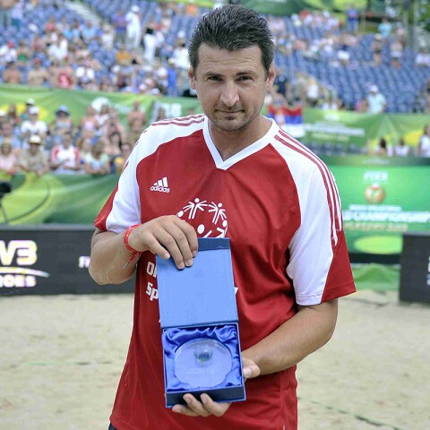 SpecialOlympics's tweet photo. Today, we celebrate @grbic_vladimir, a true champion! As a Special Olympics Global Ambassador, Volleyball Hall of Fame member, and two-time Olympic medalist, his passion and dedication to the #InclusionRevolution are truly inspiring. Thank you! 🎂🎉🏐 https://t.co/MOl67MNbDe