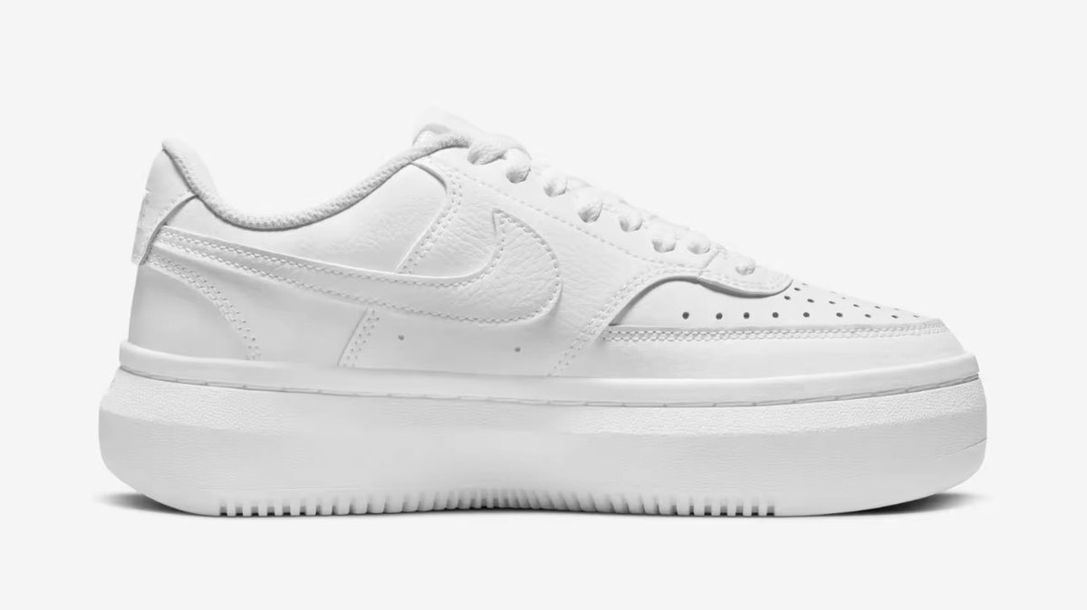 ทุกคนน Nike ลด 50% อยู่หลายรุ่นเลย ไซส์ใครยังเหลือกดด่วน ดีกว่าซื้อราคาเต็ม 🎄❄️

ใน Lazada ราคาดีมากมีคูปองลดเพิ่มอีก 🌟 https://t.co/JQtagvizzU