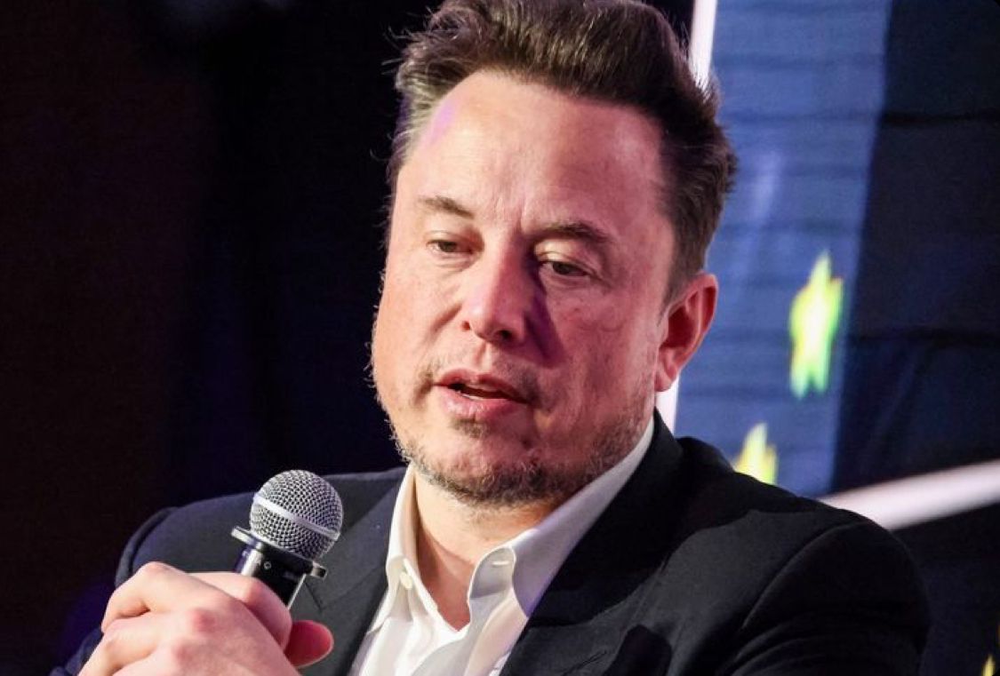 FinanceYF5's tweet photo. Elon Musk 和 Sam Altman 之间的邮件被泄露了。  

令人惊讶的不仅是其中的见解，还有他们独特的沟通方式……  

The Rookie Consultant整理了其中最重要的7点，教你如何像顶尖企业家一样交流。  

准备好记笔记✍️（原文👇）： https://t.co/F36vVZO7Xc