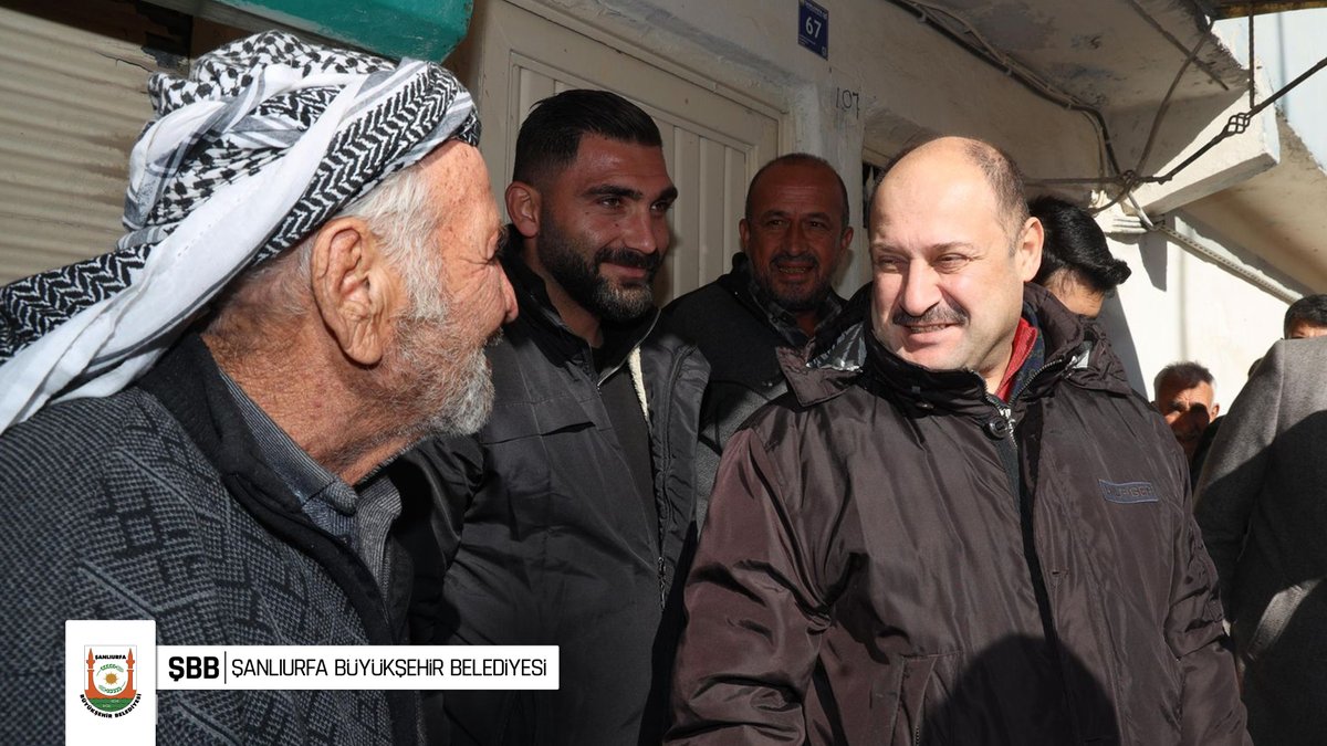 Bugün Suruç ilçemizdeyiz.

Şanlıurfa Büyükşehir Belediye Başkanımız Mehmet Kasım Gülpınar, Suruç Belediye Başkanı Ayten Kaya ve Daire Başkanlarımız ile birlikte ŞUSKİ Genel Müdürlüğü ve Fen İşleri Daire Başkanlığı tarafından yapımı tamamlanan ve proje çalışmalarının devam ettiği