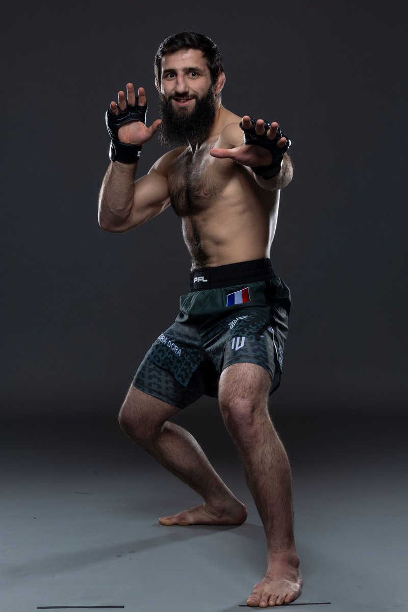 LazyKingMMA's tweet photo. #FIGHTDAY ⚔️ 

À ce soir pour le #LazyShow 🤸🏻‍♂️

🪩🕺 https://t.co/bfv2dDsLBc