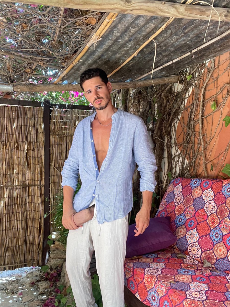 Big Italian tweet media