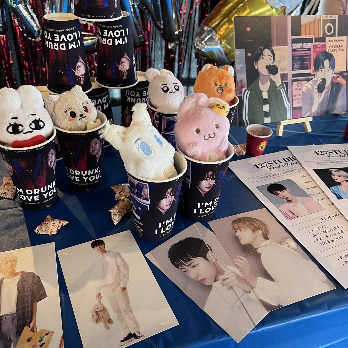 chenjwiT_T's tweet image. had so much fun na mag-ingay at mamigay ng freebies! thank you renmin idily cse, see you on the next one! 💖

#JaemrenDrunkInLove