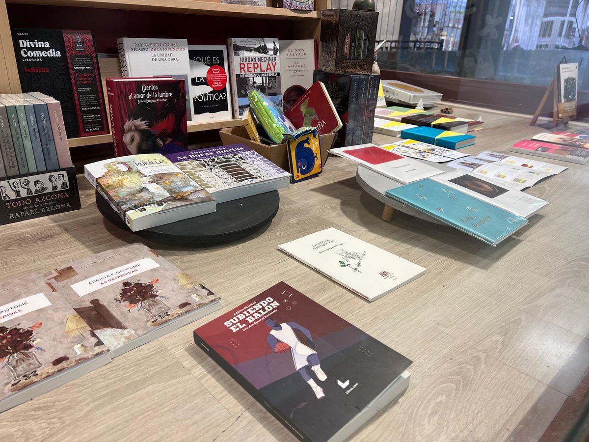 ¡Lucenses! 

Gracias por el apoyo a ‘Subiendo el balón’, que ha llegado a la Librería Trama📚  (<a href="/LibreriaTrama/">Librería Trama</a>), donde ya lo tenéis disponible.

libreriatrama.com/es/libro/subie…