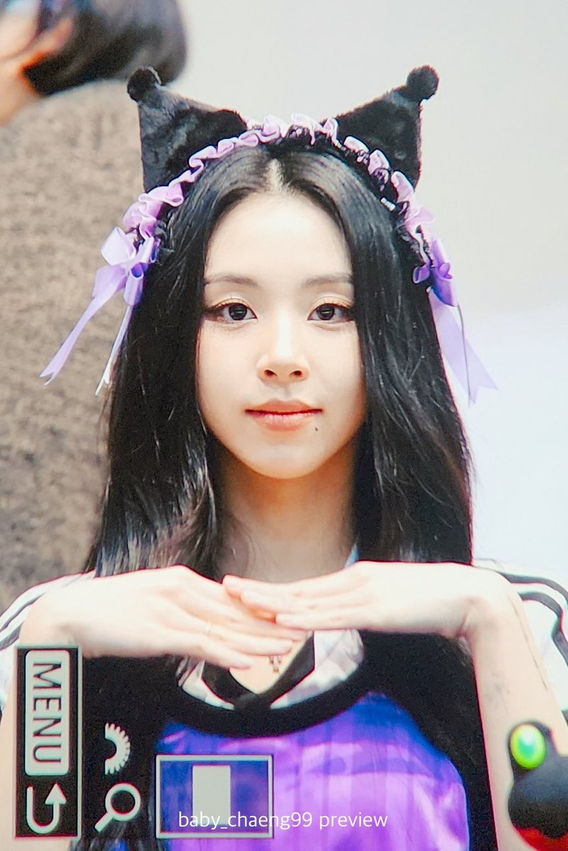 chaeypics's tweet photo. catgirl chaeyoung https://t.co/WAzvQNQfr2