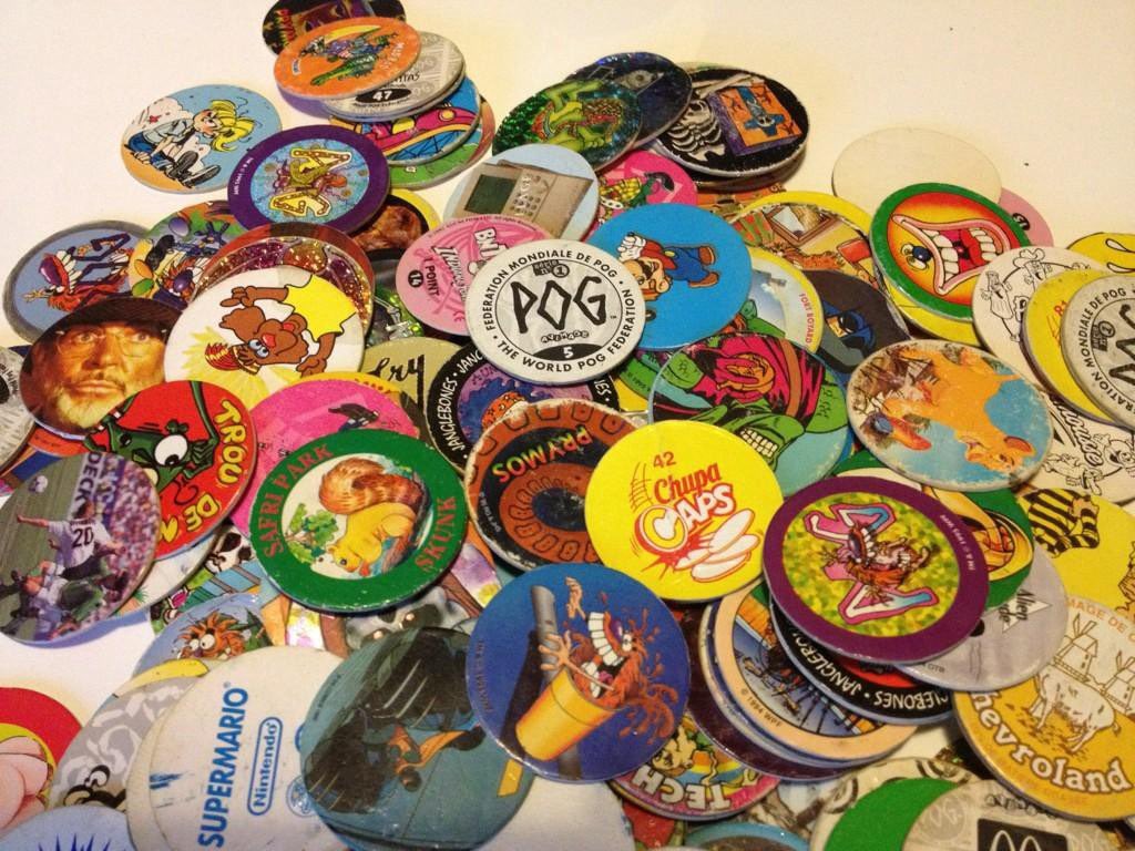 ARIOCHIVE's tweet photo. Bring these back https://t.co/ANPDD7I9Pq