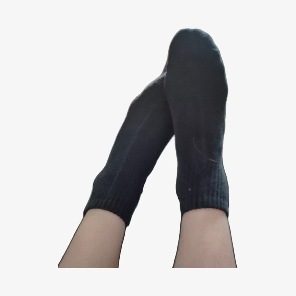 PAthenafeet's tweet photo. Some socks 

#feet #feetworshi̇p #socks #footfetısh https://t.co/6PXJ3rBEdw