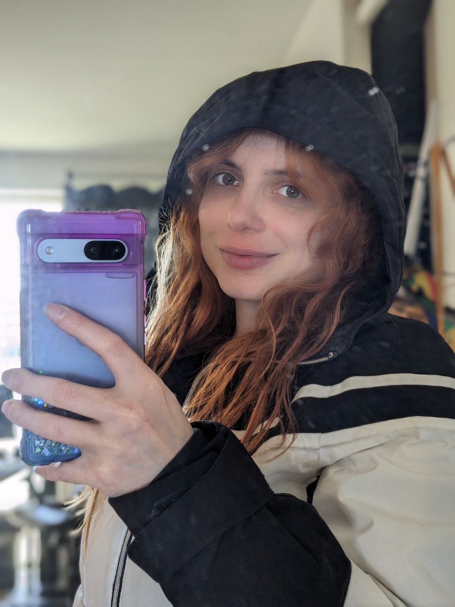 Having fun with my Helly Hansen rainjacket! 😄❤️

#hellyhansen #rainwear #raingear #raincoat #raincoats #raincoatgirl #レインコート #비옷 #rainjacket #regenjas #regenjacke #regenmantel #regnkläder #regntøy #regntøj #nylon #pvc #pvcrainwear #pvcraincoat #rubber #rubbergirl #gummi