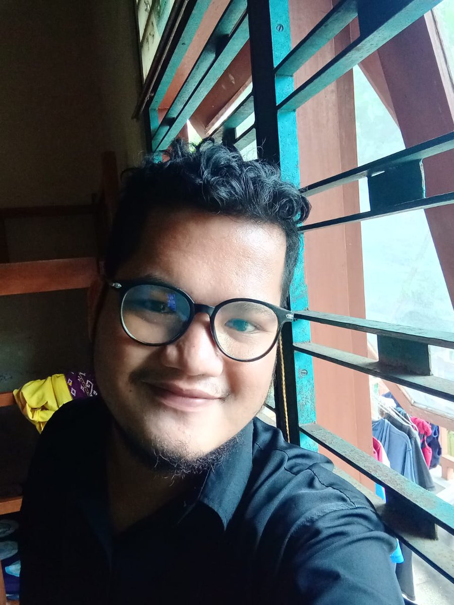 jonathanltoru's tweet photo. @radenrauf nyariii apaaa ajaaa bolehhh hehehe #LoveStory https://t.co/aVCnhjErMB