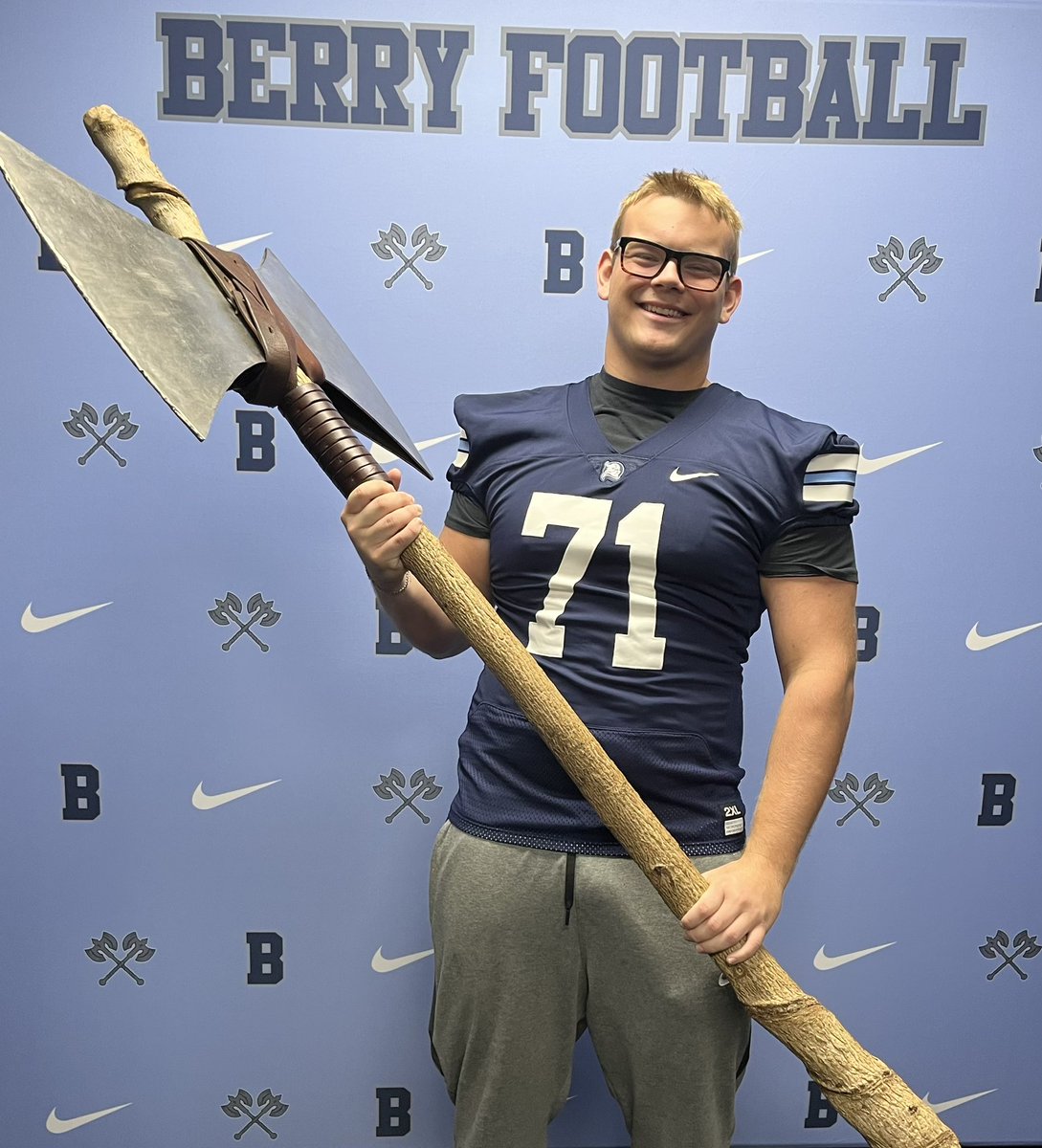 seventyone_sam tweet media