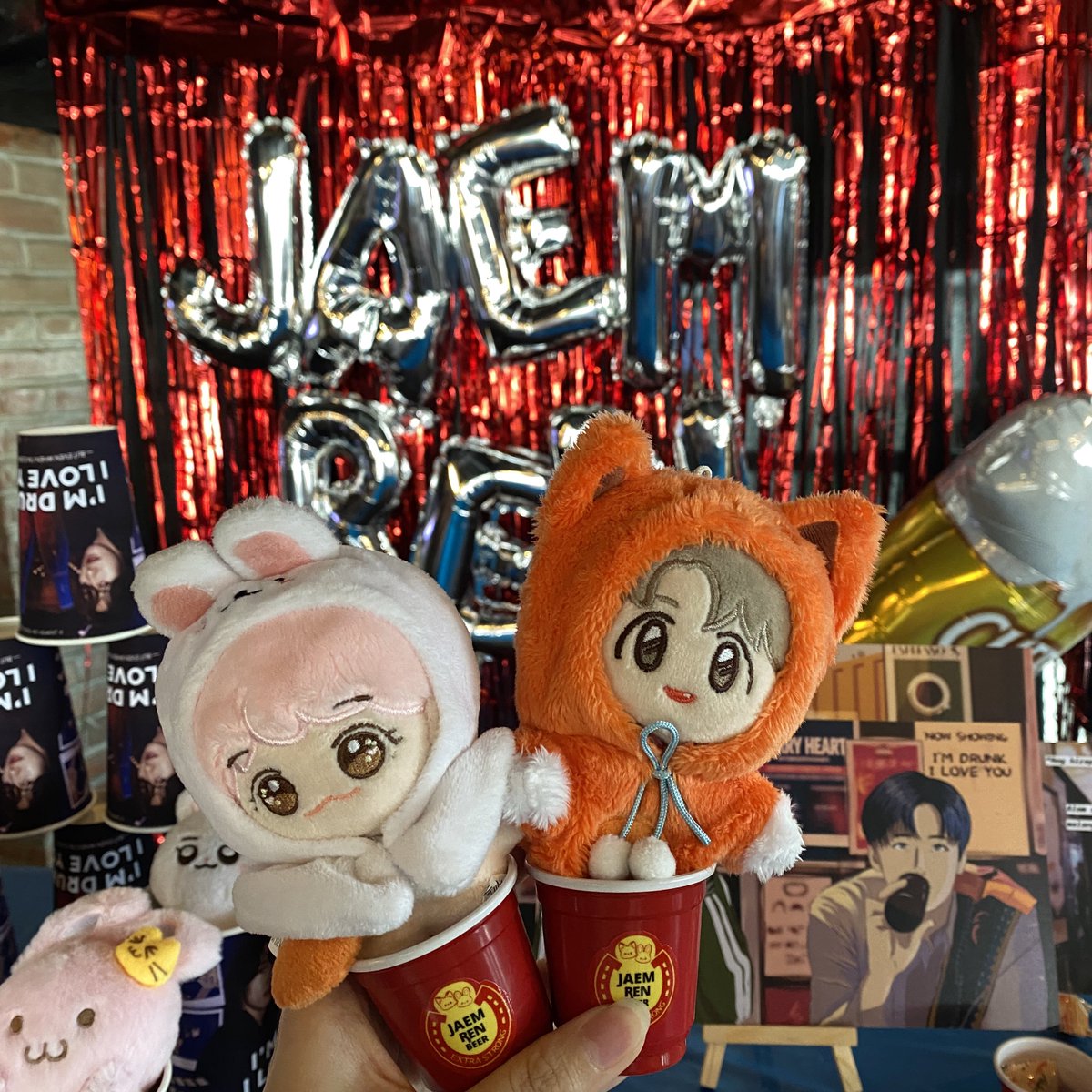 rnjuner's tweet image. graduate na’t lahat lahat si carson kay gio pero si user rnjuner never na gagraduate sa renmin 🛐

#JaemrenDrunkInLove