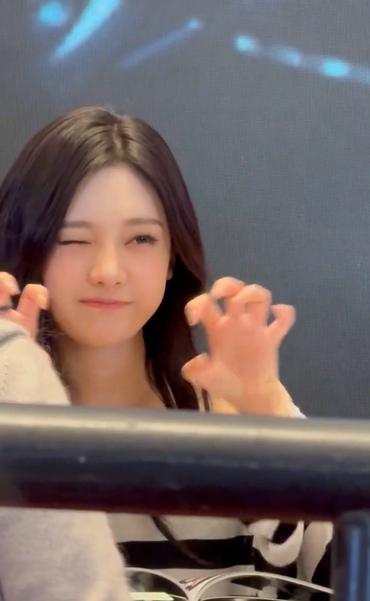 키라키라 고양이 미친거야