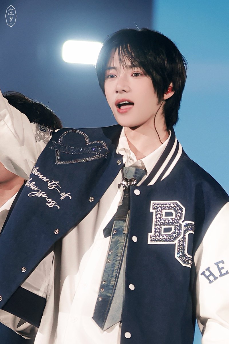 241214 🧸🎆

 #TXT #TOMORROW_X_TOGETHER #범규 #BEOMGYU #TXT_BEOMGYU #TXT_범규 #ボムギュ