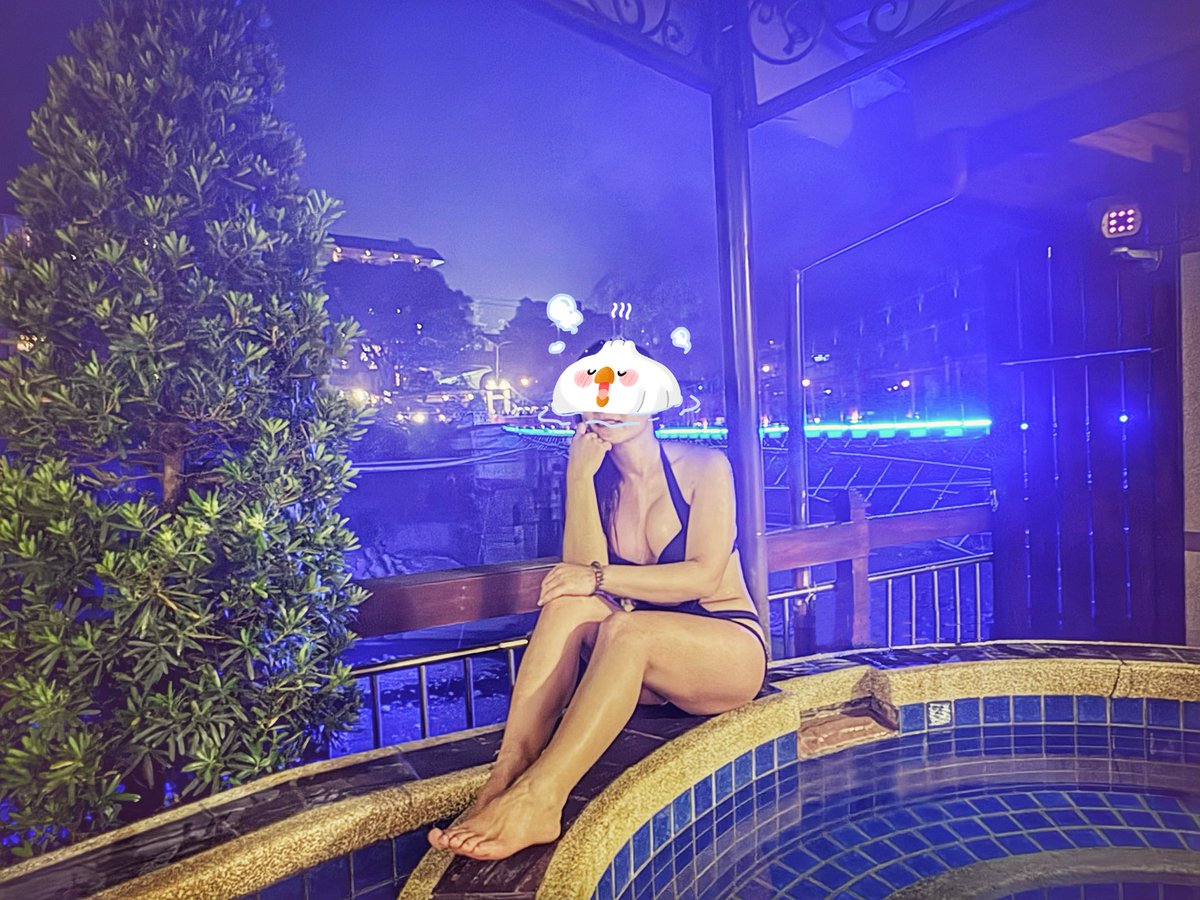 ～限時捕捉～

猜猜我們凹豆咖這次衝到哪了呢！？

前三位猜中留言者，奉上大尺度照片😘

如能，現場認出打招呼，無以回報，那就現場淋浴間泰國浴獎勵哦♨️