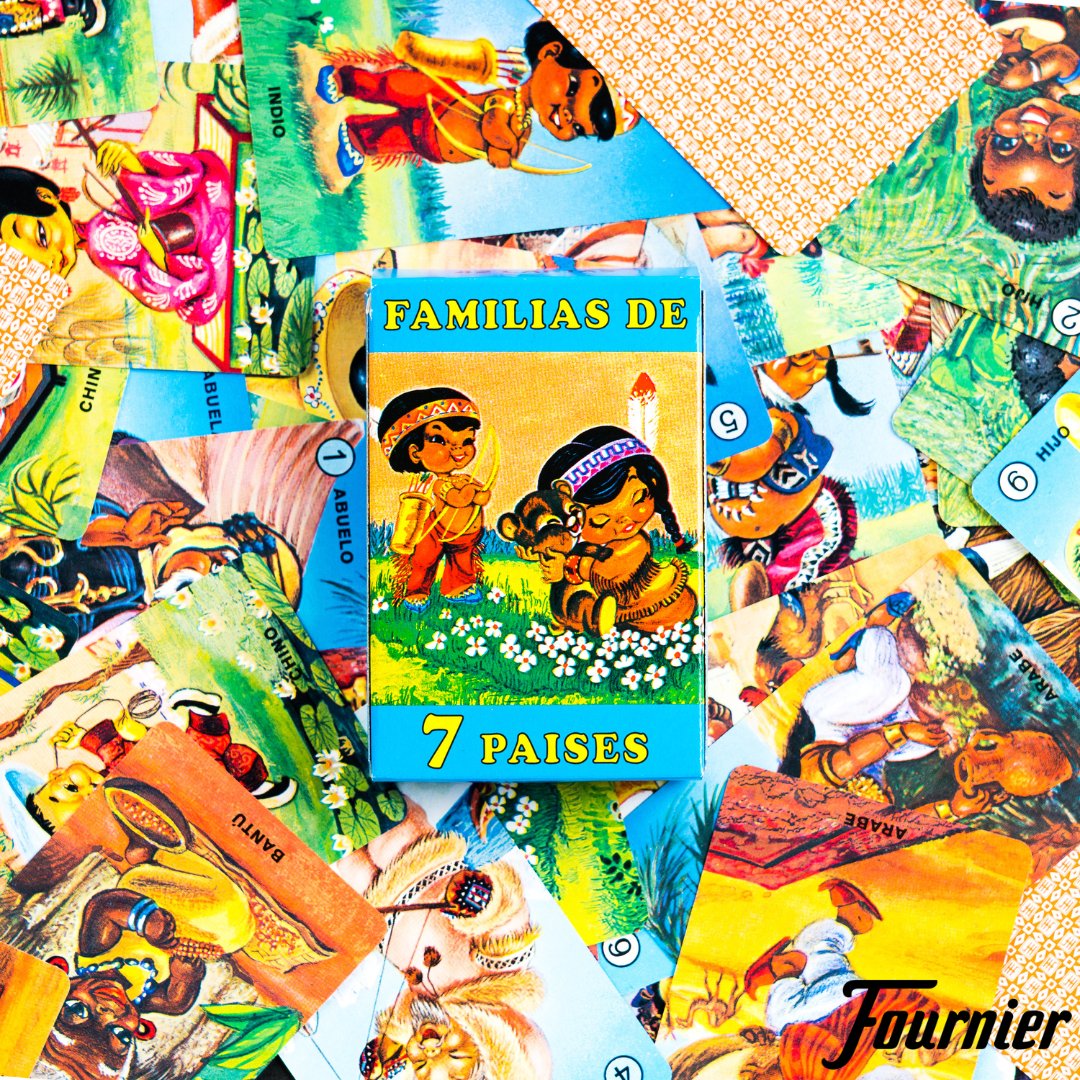 NaipesFournier's tweet photo. 👪 Sí existe un juego infantil que no pasa de moda a lo largo de los años, ese es el juego de cartas de Familias de 7 países.
¿Quién jugó y sigue hoy en día jugando con sus hij@s a las familias de 7 países? ¡Os leemos! ⬇️ 

#nhfournier #juegosinfantiles #barajadecartas #familias https://t.co/yiQyF9maLH