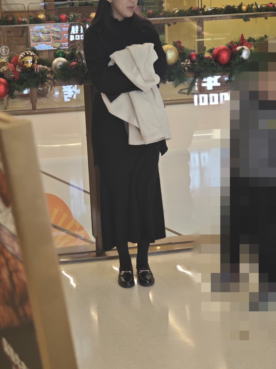 穿了两次的鞋，老婆嫌小，哪个打胶的兄弟要的