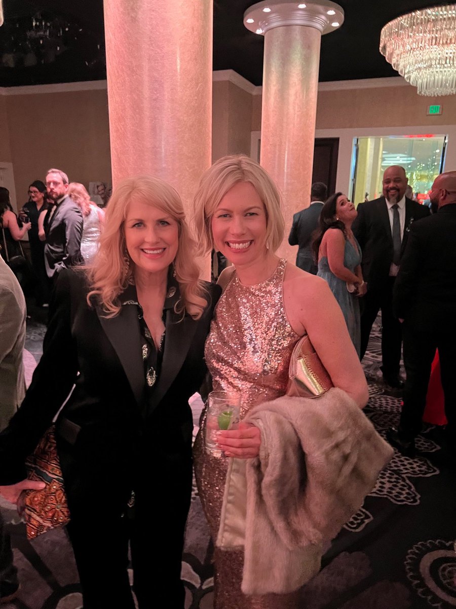 what a night- congratulations to winners and nominees! I was thrilled to  be a part of such an amazing event for voiceover artists ❤️ <a href="/VoiceArtsAward/">Voice Arts</a> <a href="/SovasVoice/">Society of Voice Art</a>