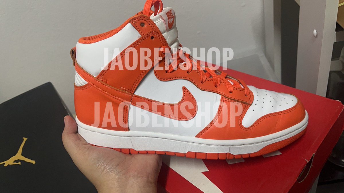 JaoBenShop's tweet photo. พร้อมส่ง✨🤍🧡
Nike dunk high syracuse sneakers
Size  42.5  สีหายาก พร้อมกล่อง
3,500 บาท รวมส่งเอกชน🚚
#รองเท้ามือสองของแท้ #รองเท้ามือสอง #รองเท้าของแท้  #ส่งต่อ #มือสอง #เสื้อผ้ามือ2 #ส่งต่อรองเท้ามือสอง #ส่งต่อรองเท้า #ส่งต่อnike #รองเท้าnike #รองเท้ามือ2 https://t.co/xVM8bdLuU6