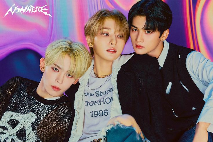 dayandaria's tweet photo. Vocal line                             Rap line https://t.co/7H5sEkaxYR