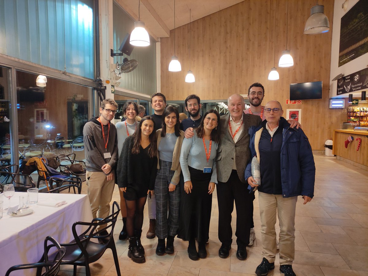 Júlia Valor (@juliavalorb) on Twitter photo La cena de despedida del #GENN44 fue muy bonita y divertida.
Durante todo el congreso hemos podido aprender mucho de Antonio G García Fundador de <a href="/FundacionTH/">Fundación Teófilo Hernando (FTH)</a> . Muchas gracias por seguir divulgando tantísimo conocimiento 🧠💘
#GENNXLIV La cena de despedida del #GENN44 fue muy bonita y divertida.
Durante todo el congreso hemos podido aprender mucho de Antonio G García Fundador de <a href="/FundacionTH/">Fundación Teófilo Hernando (FTH)</a> . Muchas gracias por seguir divulgando tantísimo conocimiento 🧠💘
#GENNXLIV