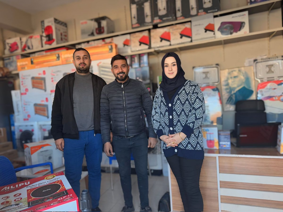 Kadın Kolları Başkanımız Kezban Irmak İlçemiz Esnaflarından Er Ticaret işletme sahibi Kemal ER 'e Ziyarette Bulundu. Hayırlı bol kazançlar dileriz.

#AkKadınlarSahada🇹🇷
<a href="/mehmetonturktr/">Mehmet ÖNTÜRK</a> 
<a href="/DMustafaErdogan/">Mustafa Erdoğan</a>
<a href="/avfatmagulcalim/">Av. Fatma Gül Çalım</a> 
@ademyesildaltr 
@akadir_ozel 
<a href="/HuseyinYayman/">Hüseyin Yayman🇹🇷</a>
@kemalkarahan