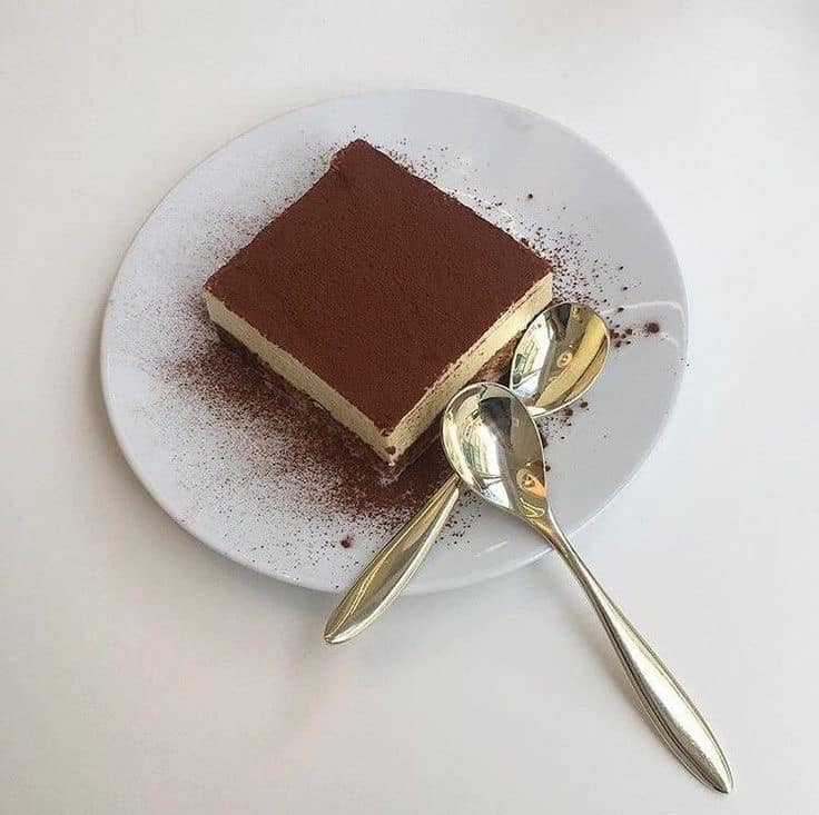 prettiestavenue's tweet photo. tiramisu cake https://t.co/BgguJ1CyVM