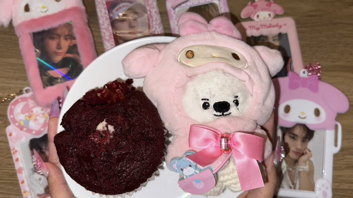 who's that boy next door? ₊˚⊹ ૮₍ ´ ꒳ `₎ა ♡₊ ⊹

<a href="/Good12S2Day/">12S2Day 🩷</a> 🩷

#ROOM12S2 #lovERICnextdoor