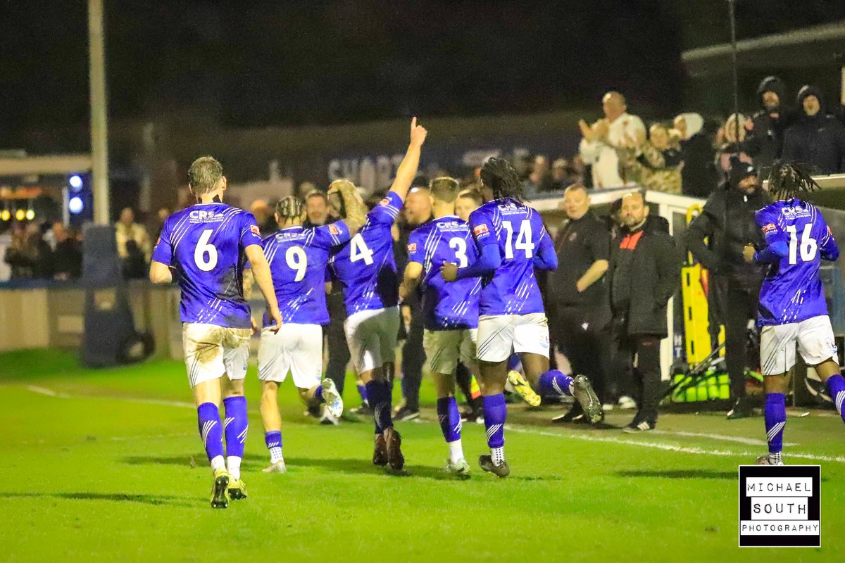 ๐ ๐ฎ๐๐น๐ผ๐ฐ๐ธ ๐ง๐ผ๐๐ป ๐๐ | Est 1878 (@matlock_townfc) on Twitter photo An absoloute thunder bolt in the top corner from <a href="/Clayts15/">Adam Clayton</a>
๐ธ <a href="/MichaelSouthPh1/">Michael South Photography</a>
#GladsAllOver An absoloute thunder bolt in the top corner from <a href="/Clayts15/">Adam Clayton</a>
๐ธ <a href="/MichaelSouthPh1/">Michael South Photography</a>
#GladsAllOver