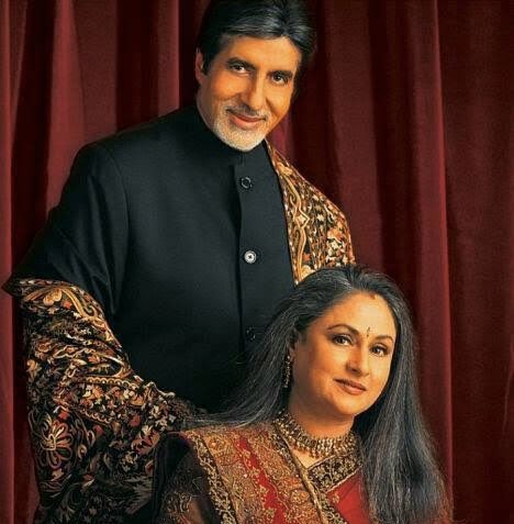 MOUSUMI_EF's tweet photo. 23 Years of Kabhi Khushi Kabhie Gham✨
Karan Johar’s iconic masterpiece, released on 14th December 2001, continues to celebrate love, family, and togetherness with its stellar cast and unforgettable music.
@SrBachchan 💙 @iamsrk @iHrithik
#23YearsOfK3G #KabhiKhushiKabhieGham https://t.co/tMiS6XOBM3