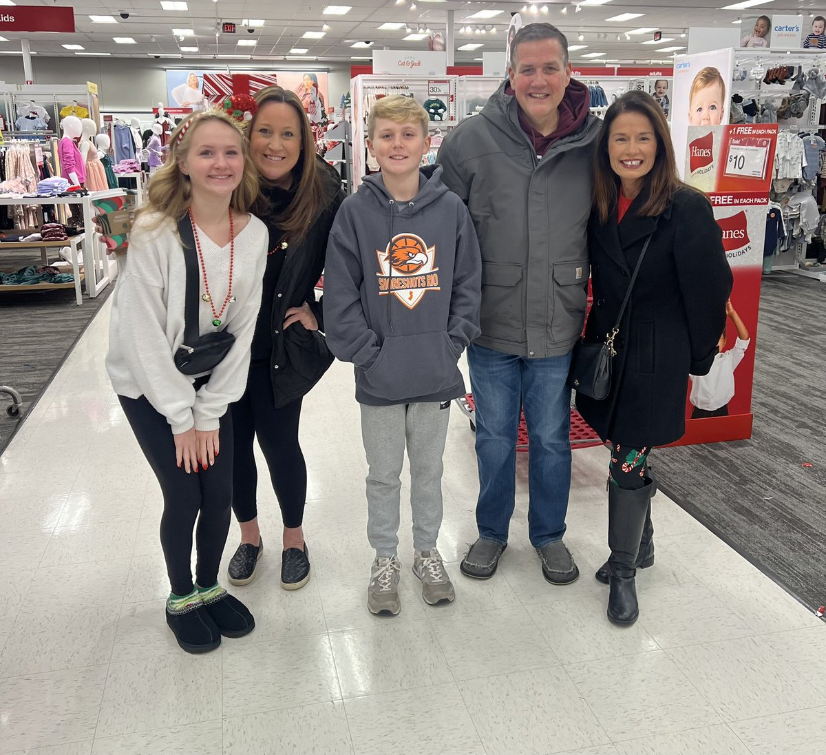 Diane Pedroza tweet media