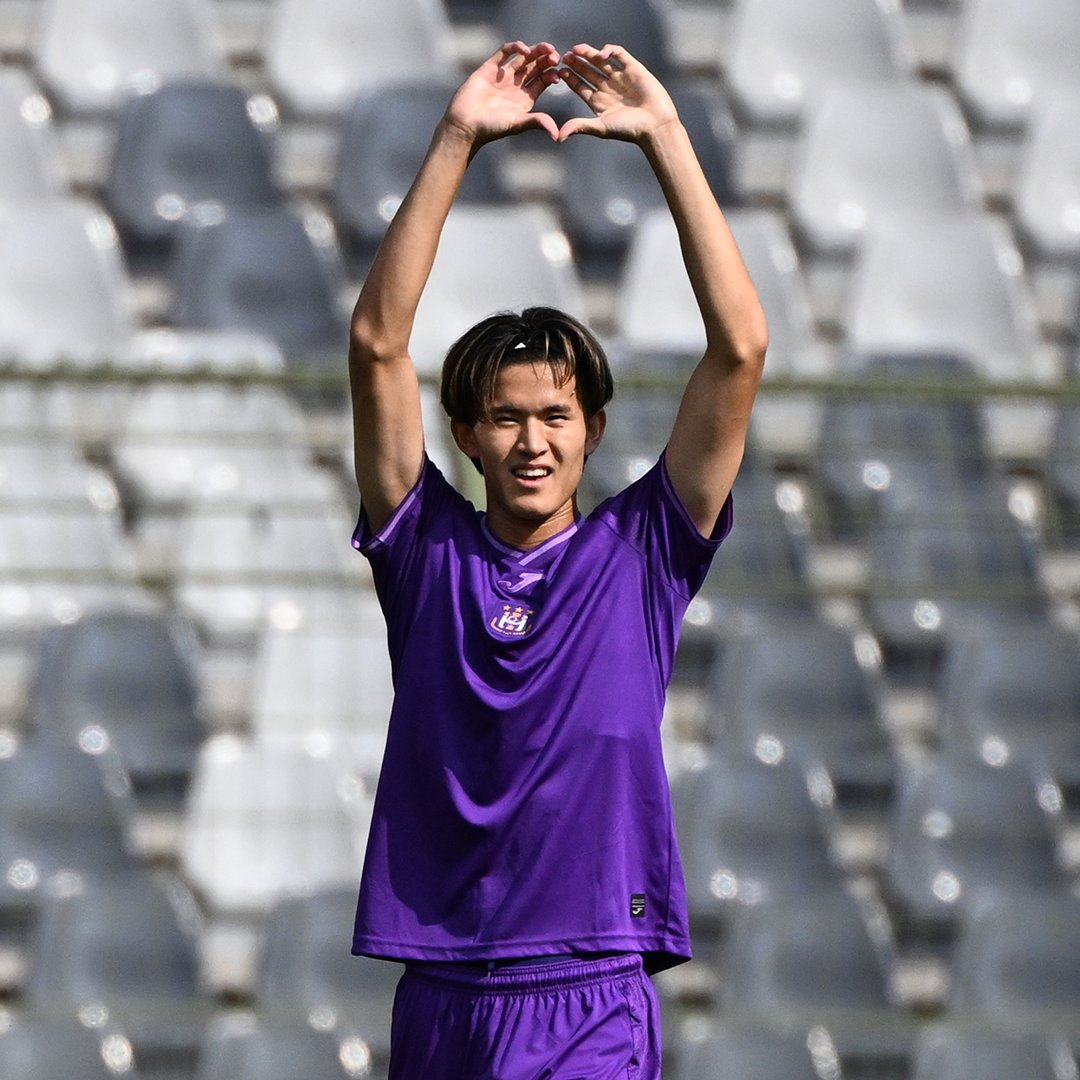 DAZN_BENL's tweet photo. 🇧🇪 RSCA Futures - Francs Borains
🕙 LIVE vanaf 20u00
📲 De DAZN-app
🔗 https://t.co/BH6sL3tG3v
🎙️ @MatthDV
#ANDRFB https://t.co/IGvt3sxH7e