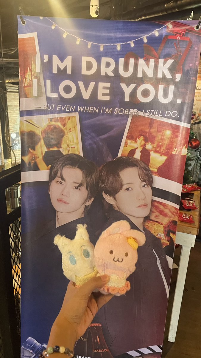 starlitmarch's tweet image. yey 💛🩷 #JaemrenDrunkInLove
thank you @427studios !!

masaya kahit ayaw ng universe na manalo ako sa raffle