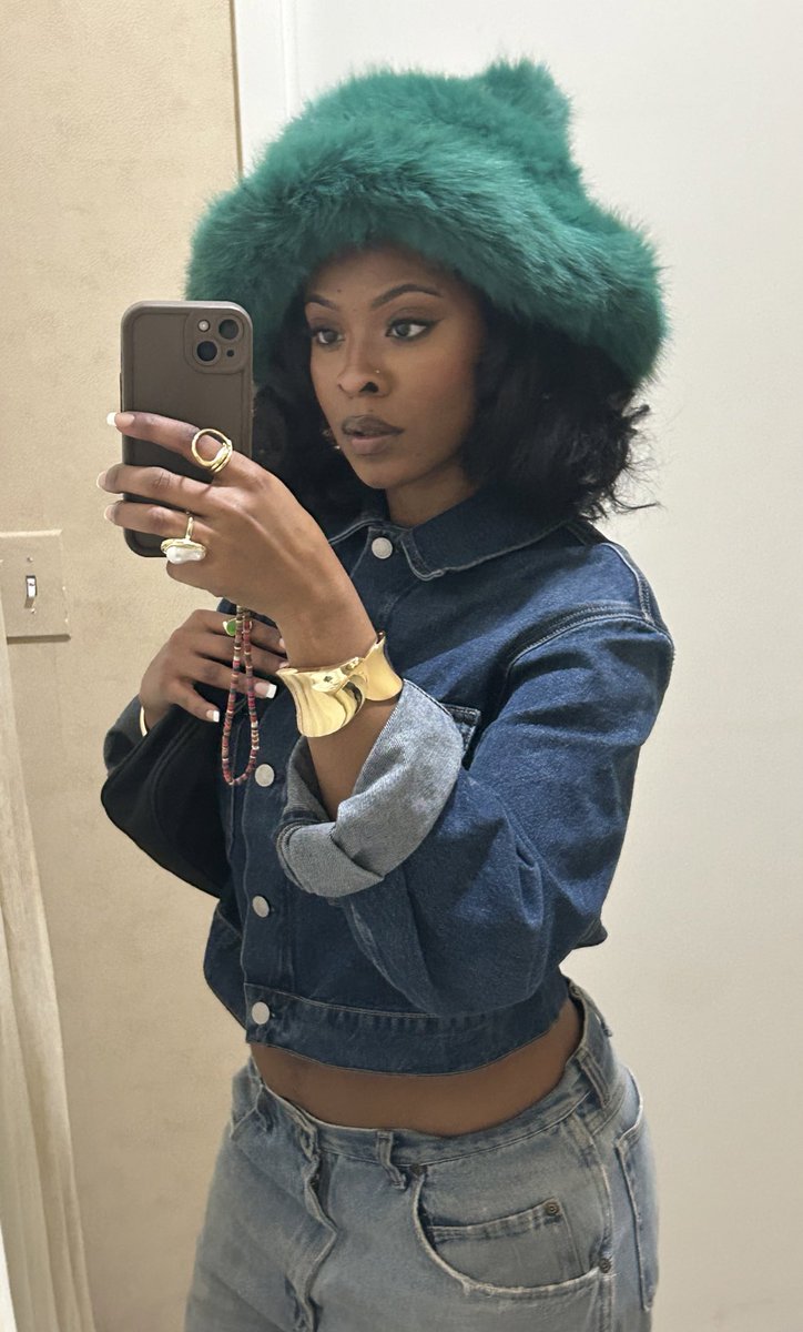 _NikSpace's tweet image. Bury me in denim pls