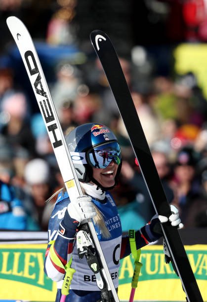 lindseyvonnfans's tweet photo. You skied great @lindseyvonn 😃⛷️👏🏻 It was great to see back in the World Cup & watch you race on TV again 😊 We‘re proud of you! Go Lindsey Go ⛷️ #lindseyvonn #usskiteam #beavercreek #forerunning #worldcup https://t.co/ifJAko1zrN