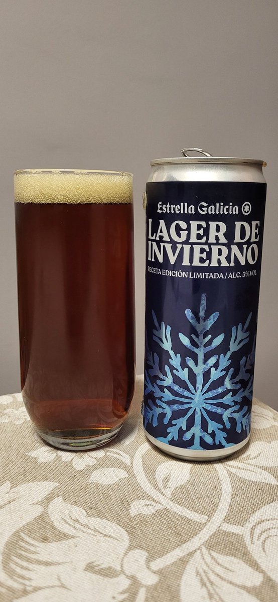 DavidGTato's tweet photo. #Cerveceando 🍺
LAGER DE INVIERNO (Lata)
Otro experimento de Hijos de Rivera, creo que hace años había salido una más fuerte
Esta es una Lager oscura bien equilibrada con esos toques tostados dulces y el amargor del lúpulo
Curiosa. Y rica
5%
#EstrellaDeGalicia #LagerDeInvierno https://t.co/76Bd3yFv3P