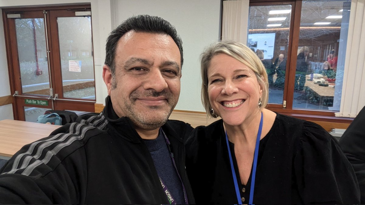 nadleics's tweet photo. Yesterday (13/12/24) I and @UnisonLeicsPol said farewell to our @UNISONEastMids Regional Organiser Rachel Hancorn who is retiring. Rachel became our RO 9 years ago, she has been amazing and dedicated. We will miss her, thank you Rachel for everything. Enjoy your retirement. 👏 https://t.co/T7i6UkeMBn