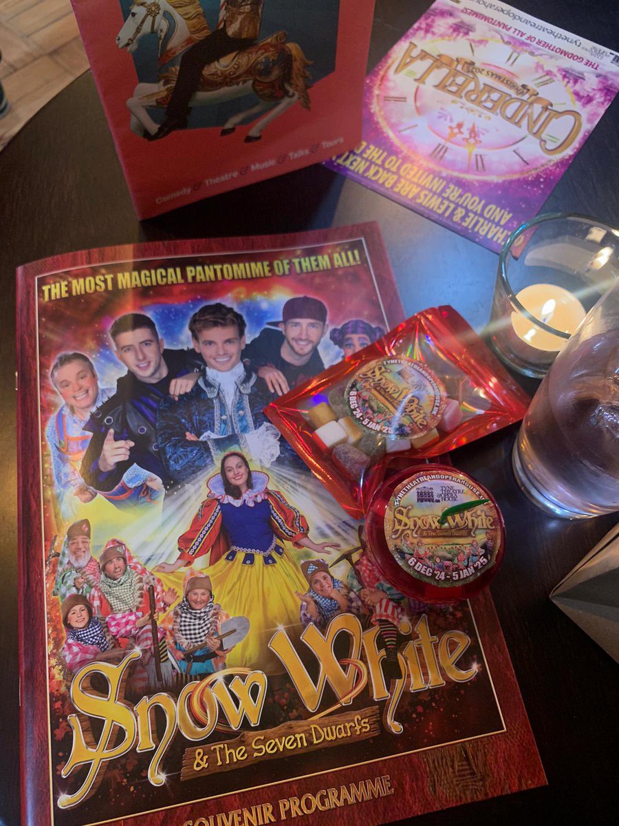 Raring2goNewcas's tweet image. Excited for Snow White at @TyneOperaHouse #panto #pantotime #FestiveSeason