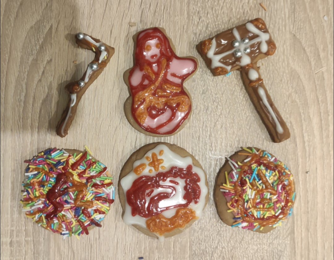 Today I was making gingerbread cookies with my boyfriend and I got a little crazy 😂 #jayvik #Arcane