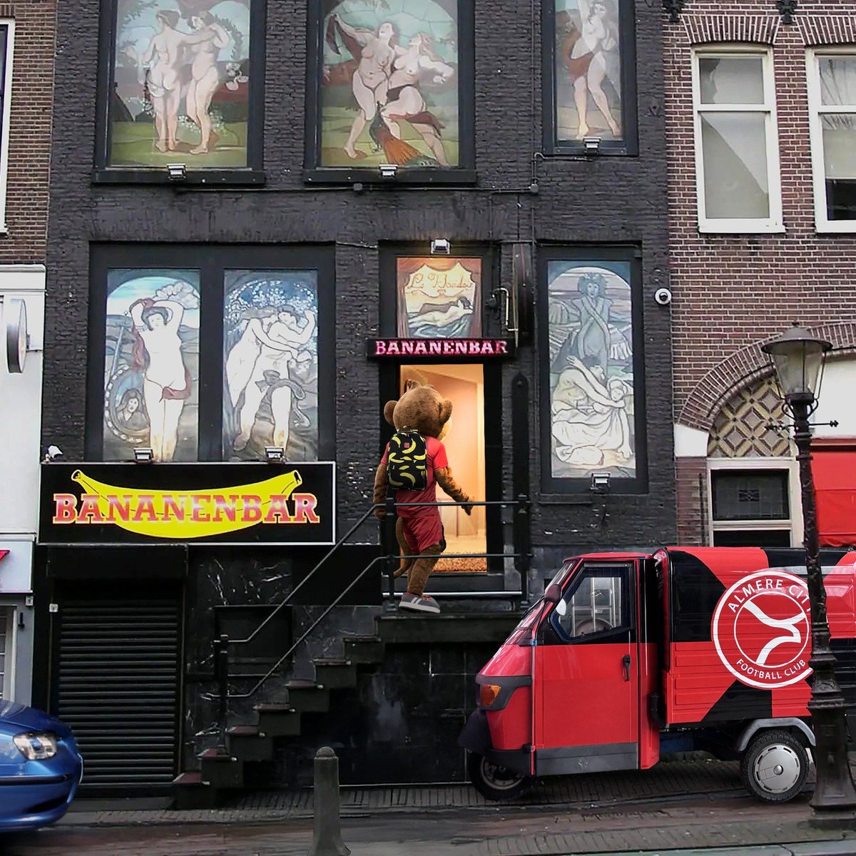 🍌 Ally is op de #DagVanDeAap alvast in Amsterdam, voor een... 'Gezonde' wedstrijdvoorbereiding.

#ajaalm