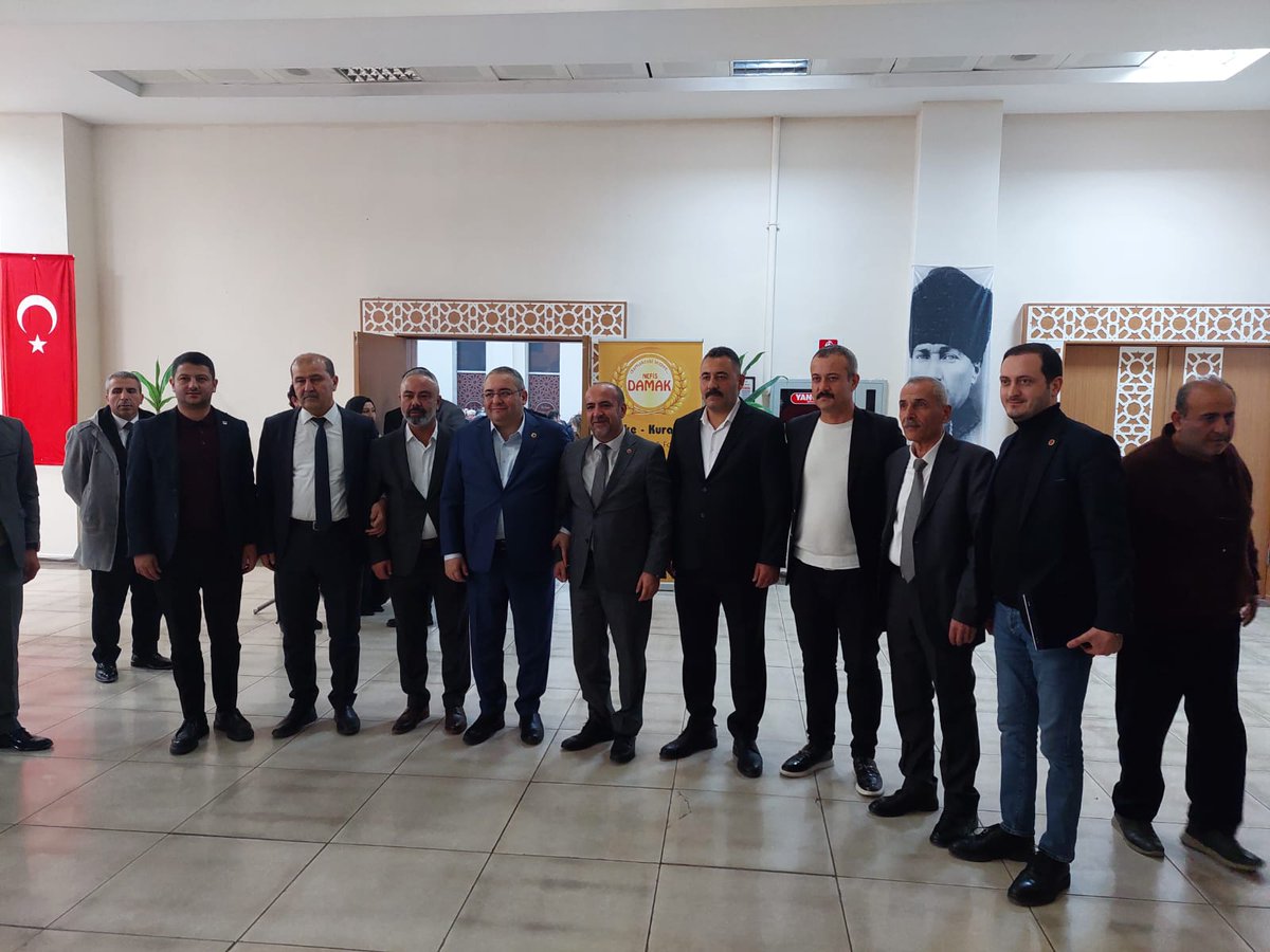 Keçiören Çorumlular federasyonunun birlik beraberlik toplantısına katılım sağlayarak Ankara Büyükşehir Belediyesi başkanımız sn Mansur Yavaş adına plaket aldım misafirperverlikleri için teşekkür ederim.