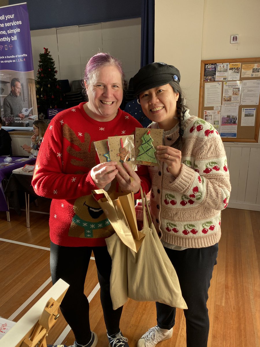 martinharmanart's tweet image. Good to see you guys today to collect your decorations from the “Paint your own handmade porcelain Christmas decorations” workshop.

They look will look amazing on the tree 🎄
.
.
#ceramicworkshop