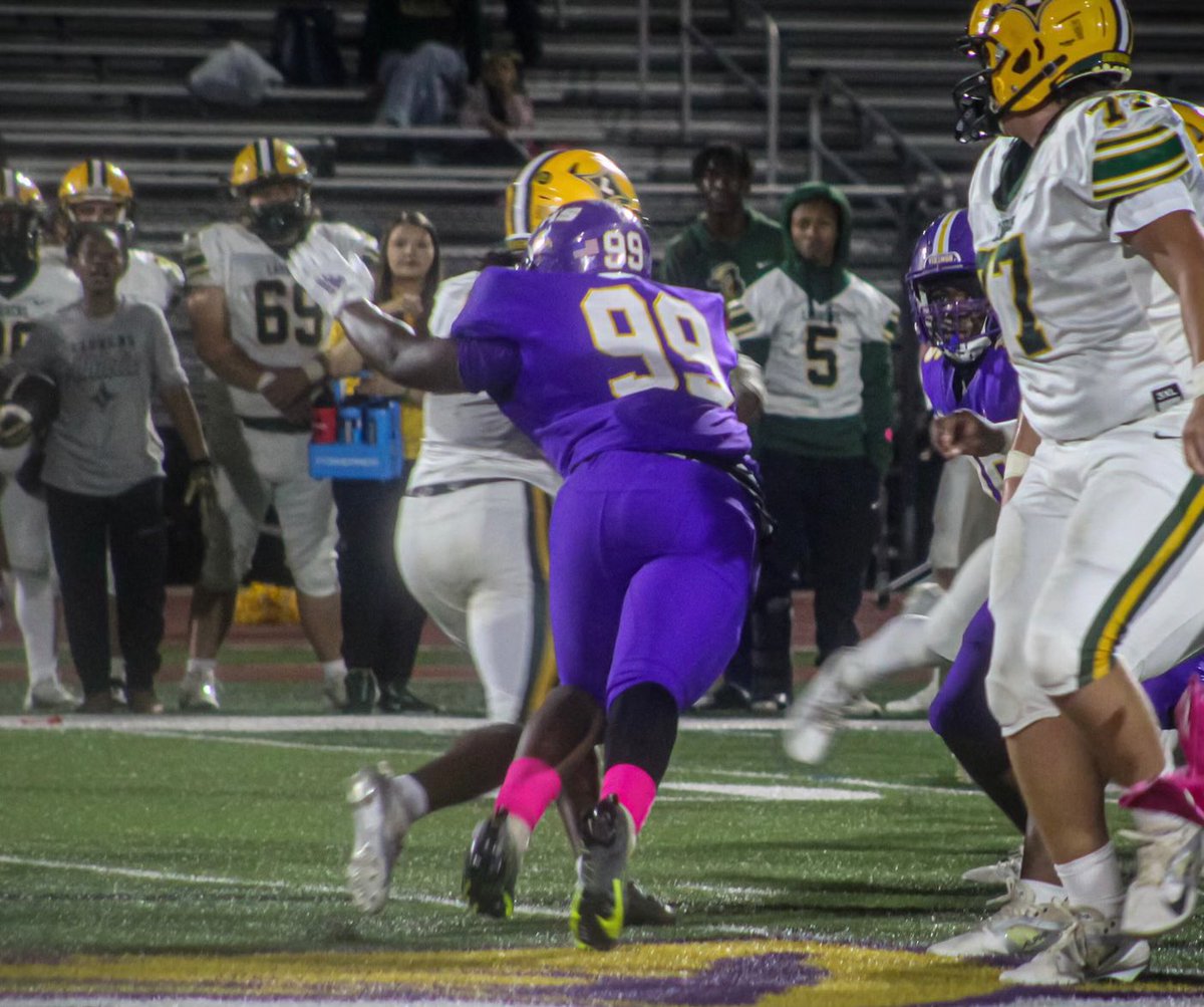 Congratulations to #99 Marquise Anderson for being selected to the Region 1 AAAA All Region Team as a Defensive Lineman! #SoundTheHorn