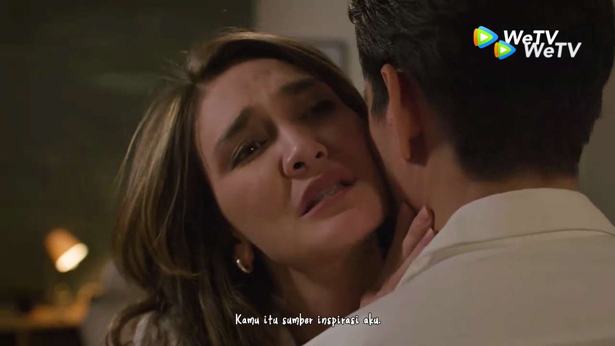 CharityWld's tweet image. Ngeri bgt anjrot Nadine halunya, serem😭
Banyak bgt lagi penyakitnya segala ada Mood swings extreme🤣
Gua jdi mikir klk si Erwin ni aslinya gak pernah nyiksa dya, tapi halunya dya aja ini keknya🙄

Kata gua harus di bawa ke RSJ si jendes birahi satu ini🤣

#MainApiEp4B
#MainApi