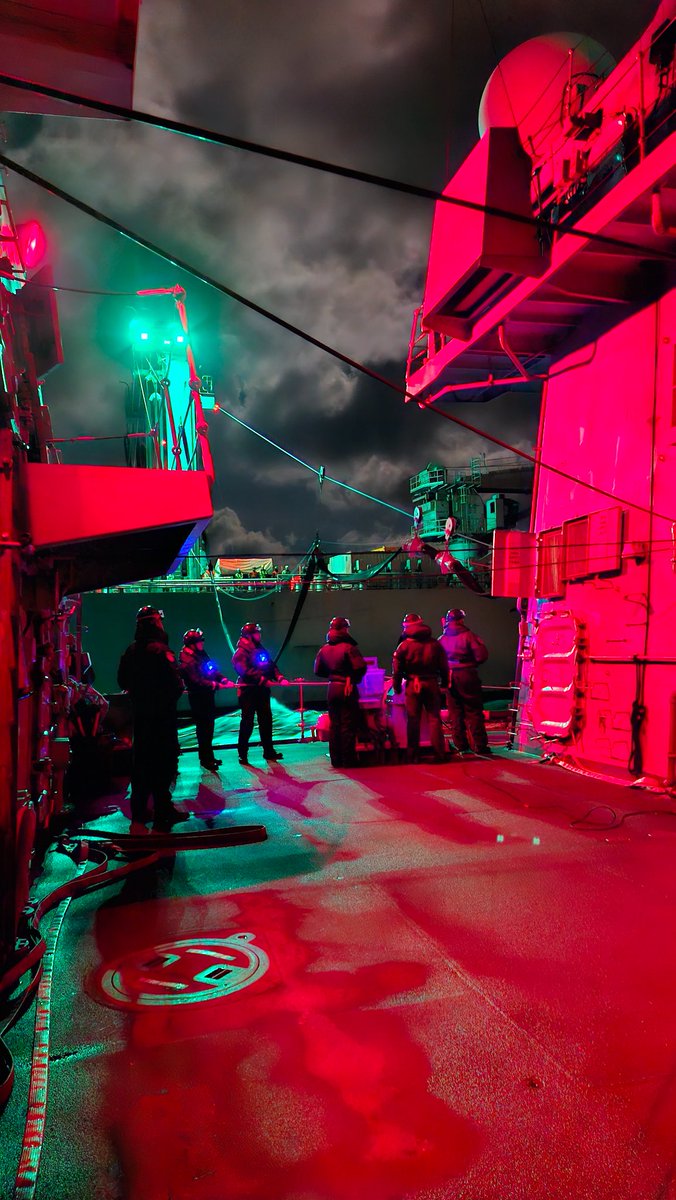 HMS Iron Duke tweet media