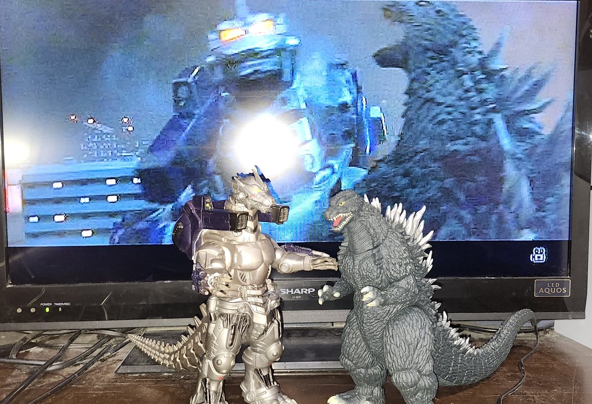 ポリゴン田中 BurningMF as Dimetrodon&Lizzie of Crocodiles🐊🐊 (@gfwavp100