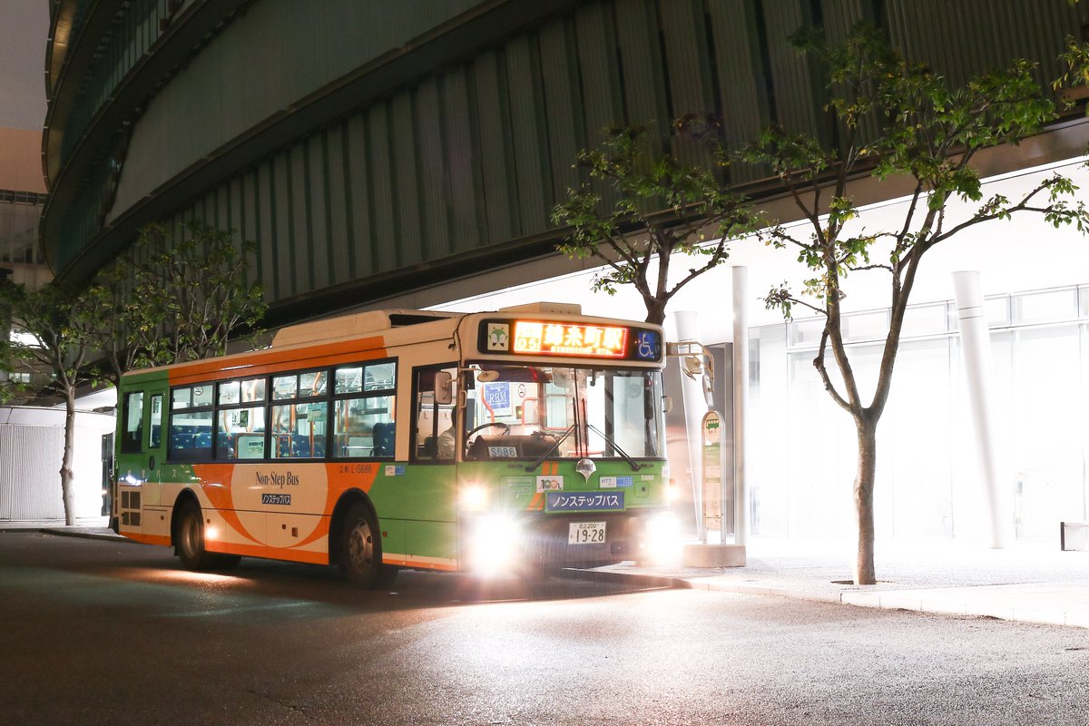 oojima_bus's tweet photo. L-S682、L-S686が除籍との事で。これで江東営業所からも西工が消滅することに
西工天国だった江東から西工が消えるのは寂しいですね。お疲れ様でした。 https://t.co/MSFw9IjiaE