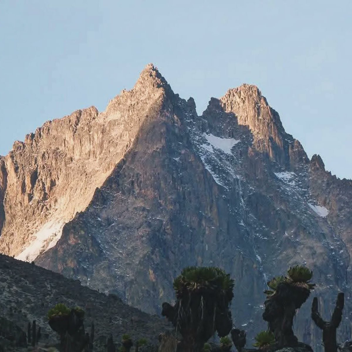 Alexander_R_Kay's tweet photo. MT. KENYA CLIMBING EXPEDITION || Into the Gates of Mist...

Juls &amp; I travel to Kenya soon, to  climb to the true summit of Mt. Kenya -Batian (5199m)- via the 20-pitch South-East Ridge of Nelion &amp; a crossing of the Gates of Mist.

@Alexander_R_Kay @AfricanAscents @the_AMI @BAIML https://t.co/2YK6njunHS